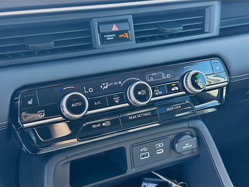 New 2025 Honda Pilot EX-L image 14