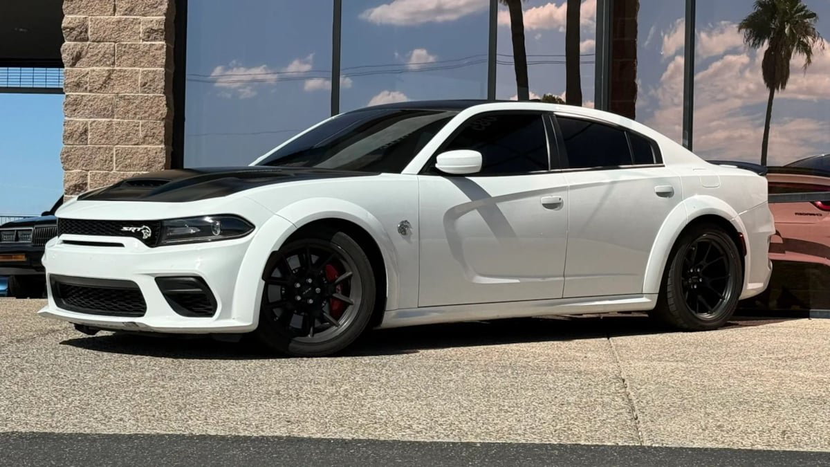 Used 2021 Dodge Charger SRT Hellcat RWD image 3