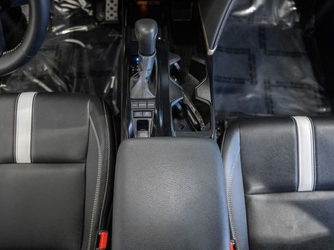 Used 2025 Toyota Camry SE image 24