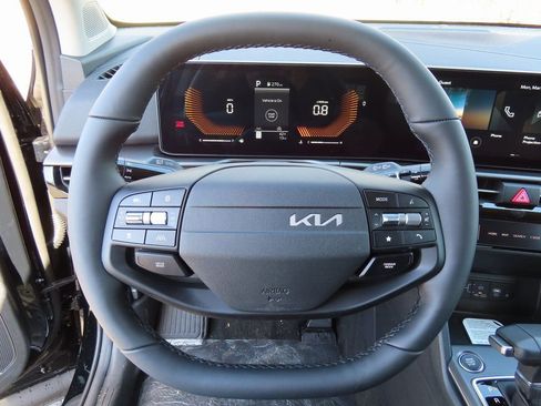 New 2026 Kia Sportage EX image 4