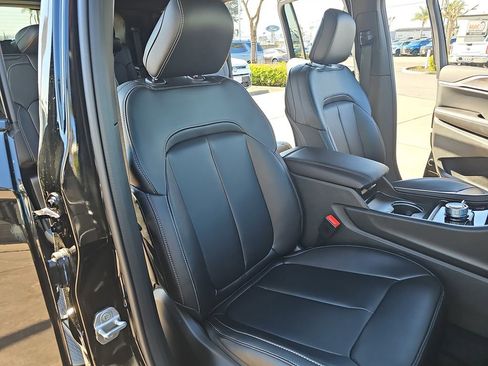 New 2026 Jeep Grand Cherokee L Limited image 10