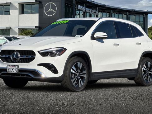 Certified 2025 Mercedes-Benz GLA 250 4MATIC image 8