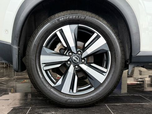 Used 2022 Nissan Rogue SL w/ SL Premium Package FWD image 31