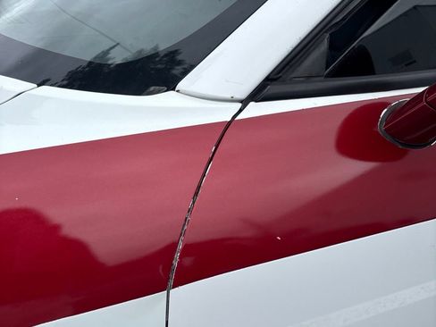 Used 2013 Dodge Challenger SXT RWD image 5