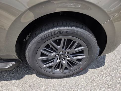 New 2026 Ford Expedition Platinum w/ Stealth Appearance Package AWD/4WD image 45