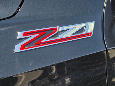 Used 2021 Chevrolet Suburban Z71 AWD/4WD image 30