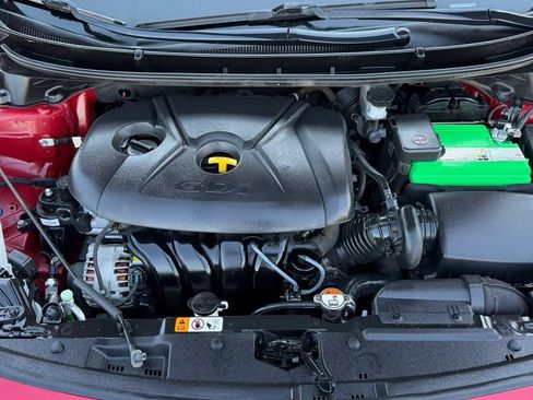 Used 2016 Hyundai Elantra GT FWD image 21