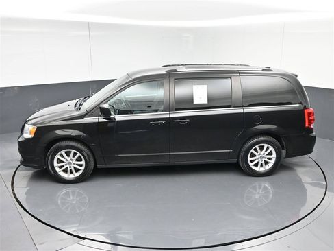 Used 2019 Dodge Grand Caravan SXT FWD image 29