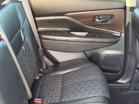 Used 2021 Nissan Murano Platinum w/ Cargo Package image 13