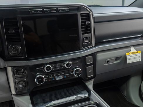 Used 2024 Ford F450 Limited w/ FX4 Off-Road Package image 46