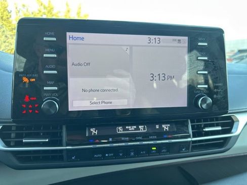 Certified 2024 Toyota Sienna XLE image 22