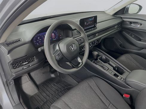 Used 2025 Honda Accord SE image 13