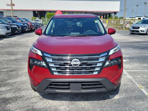 Certified 2024 Nissan Rogue SV AWD/4WD image 2