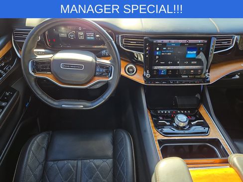 Used 2022 Jeep Grand Wagoneer Series III AWD/4WD image 14
