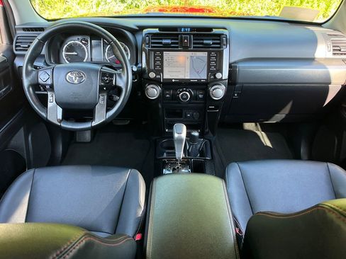 Used 2024 Toyota 4Runner TRD Off-Road Premium image 13
