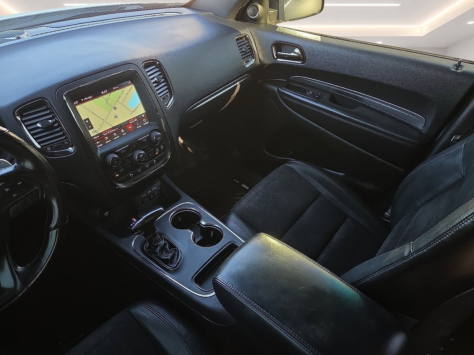 Used 2020 Dodge Durango R/T w/ Blacktop Package RWD image 13