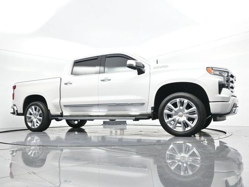 Used 2023 Chevrolet Silverado 1500 High Country w/ High Country Premium Package image 47