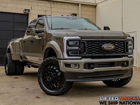 Used 2026 Ford F450 Platinum w/ Platinum Plus Package image 1