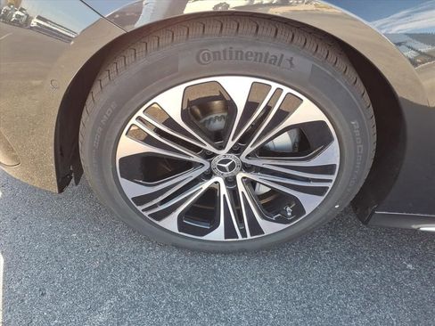 New 2026 Mercedes-Benz E 350 4MATIC Sedan image 11