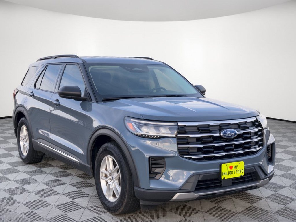 Used 2025 Ford Explorer Active RWD image 7