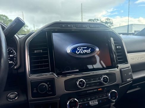 Used 2022 Ford F350 Platinum AWD/4WD image 12