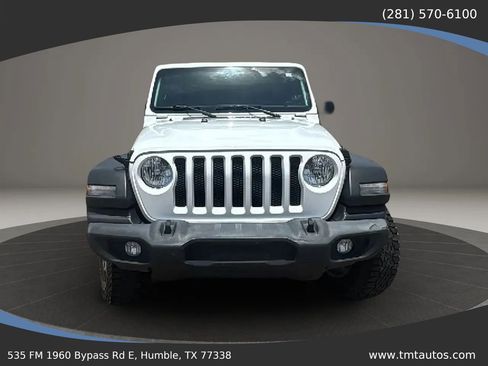 Used 2019 Jeep Wrangler Sport AWD/4WD image 2
