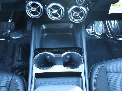 Used 2024 Chevrolet Blazer EV LT AWD/4WD image 31