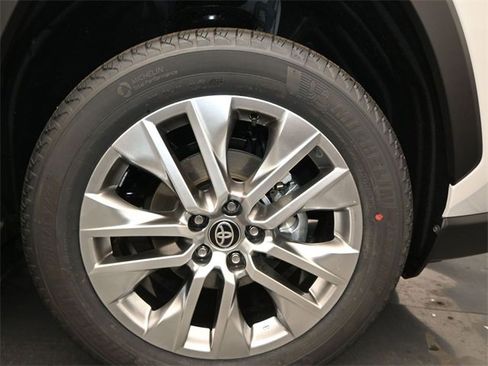 New 2025 Toyota RAV4 XLE Premium image 17