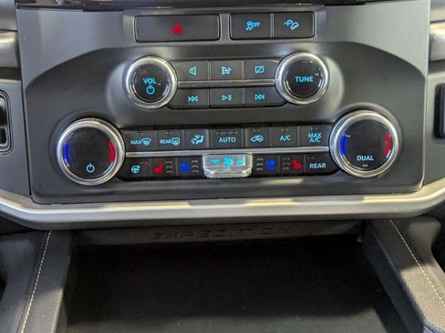 Certified 2023 Ford Expedition XLT image 28