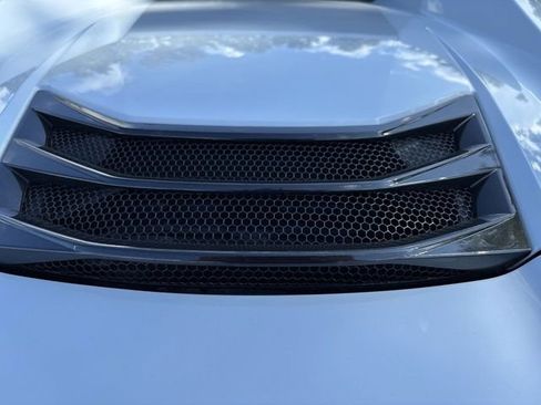 Used 2024 Chevrolet Corvette Stingray Convertible w/ Z51 Performance Package image 25