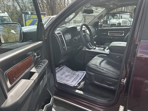Used 2012 RAM 1500 Laramie image 9