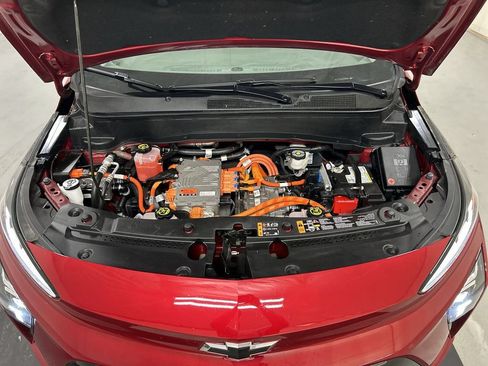 Certified 2023 Chevrolet Bolt EUV Premier w/ Sun & Sound Package FWD image 24