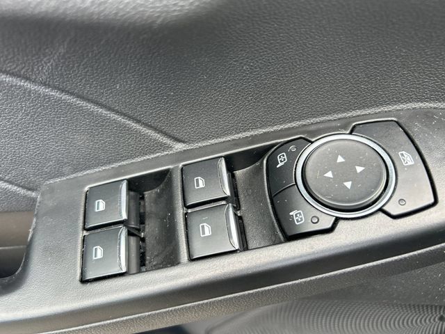 Used 2025 Ford Escape ST-Line AWD/4WD image 13