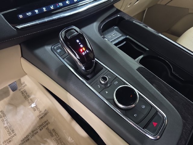 Used 2023 Cadillac Escalade ESV Premium Luxury w/ LPO, Floor Liner Package AWD/4WD image 25