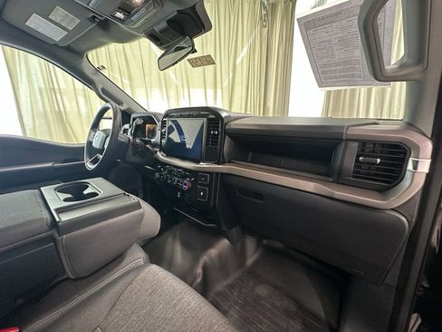 Used 2024 Ford F150 XL image 22
