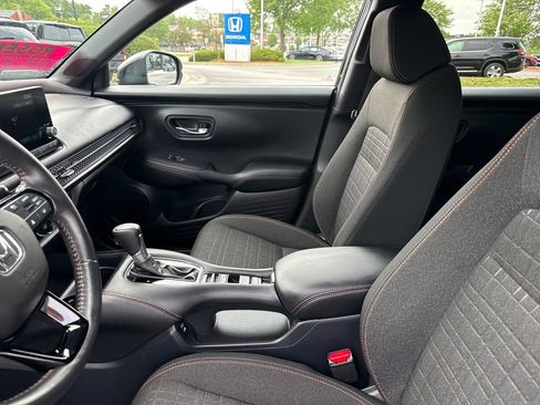 Certified 2025 Honda HR-V Sport image 13