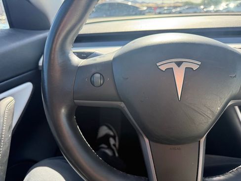Used 2018 Tesla Model 3 image 17