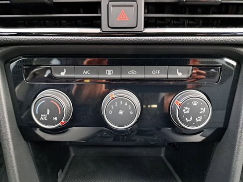 New 2025 Volkswagen Taos S image 23