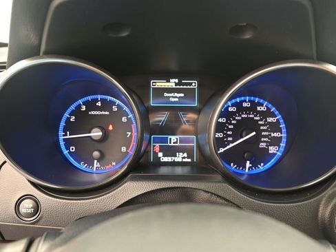 Used 2019 Subaru Outback 3.6R Limited w/ Popular Package #2 AWD/4WD image 11