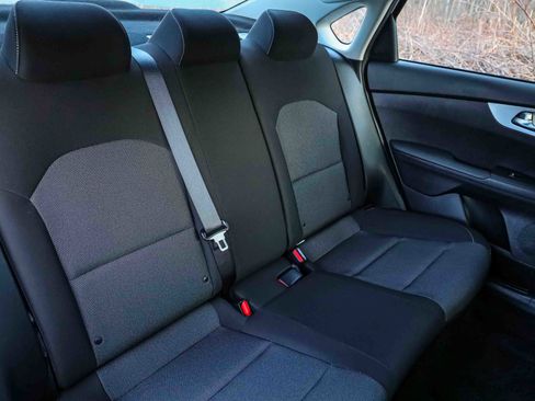 Used 2024 Kia Forte LXS w/ LXS Technology Package image 25