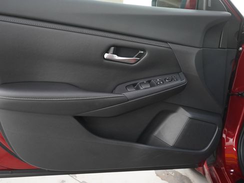 Used 2022 Nissan Sentra SV w/ All-Weather Package FWD image 17