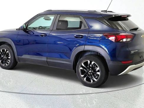Used 2022 Chevrolet TrailBlazer LT w/ Convenience Package AWD/4WD image 6
