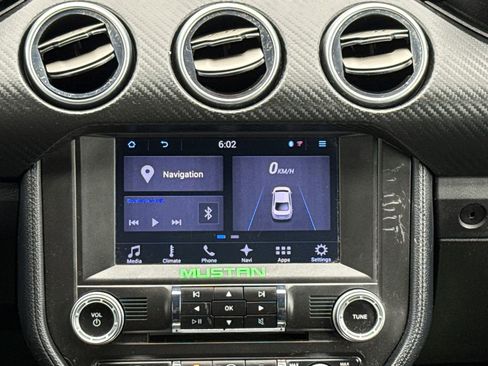 Used 2019 Ford Mustang Coupe RWD image 11