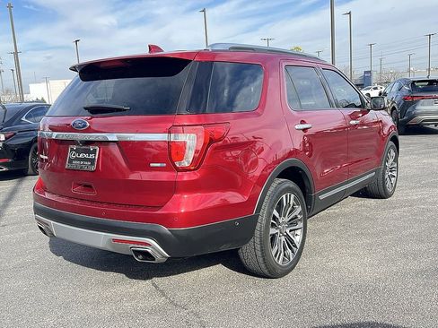 Used 2016 Ford Explorer Platinum image 3