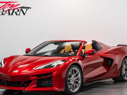 Used 2025 Chevrolet Corvette Z06 image 1