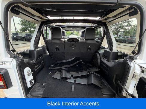 Used 2021 Jeep Wrangler Unlimited Sahara AWD/4WD image 35