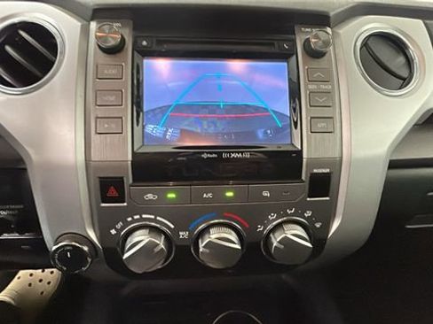 Used 2015 Toyota Tundra SR5 w/ SR5 Upgrade Package AWD/4WD image 23