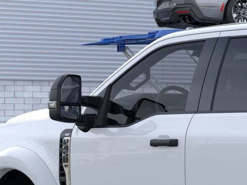 New 2026 Ford F450 XLT w/ 360-Degree Camera Package image 21