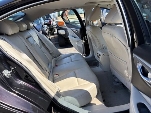 Used 2014 INFINITI Q50 w/ Moonroof Package RWD image 13