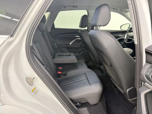 Certified 2025 Audi Q5 Premium w/ Convenience Package AWD/4WD image 22